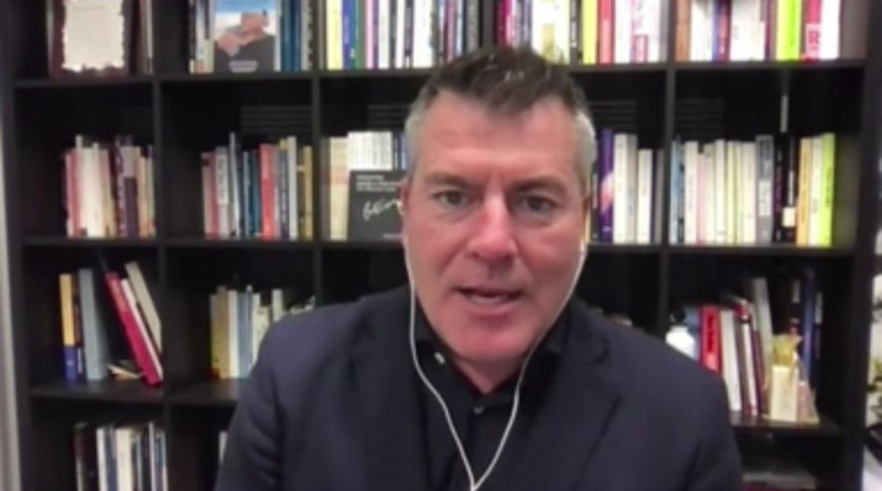 Stretta Agcom su influencer, Gianluca Spadoni ospite di SMRtv